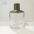 Bouteille cosmétique de verre carré de jet d&#39;Ad-P388